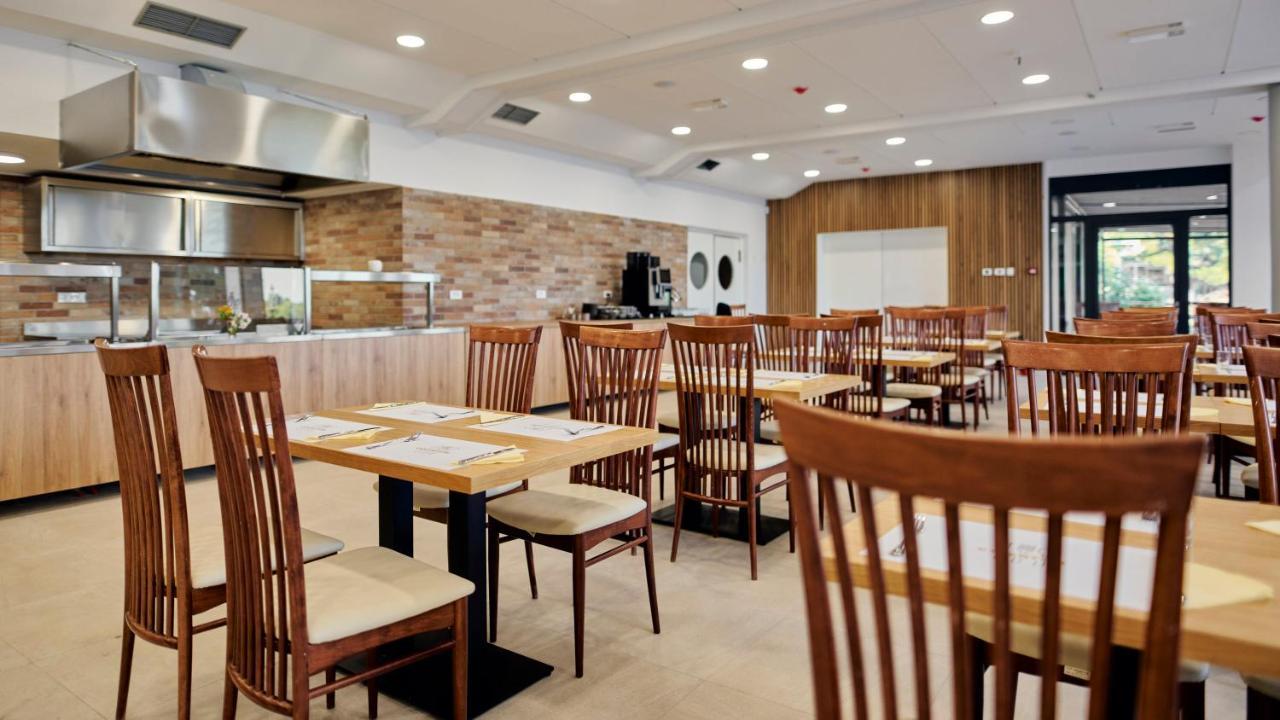 Colentum Resort 무르테르 외부 사진